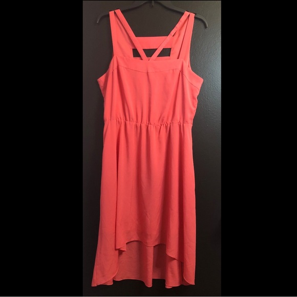 Gianni Bini Dresses & Skirts - Gianni Bini Coral High-Low Dress with Strappy Back